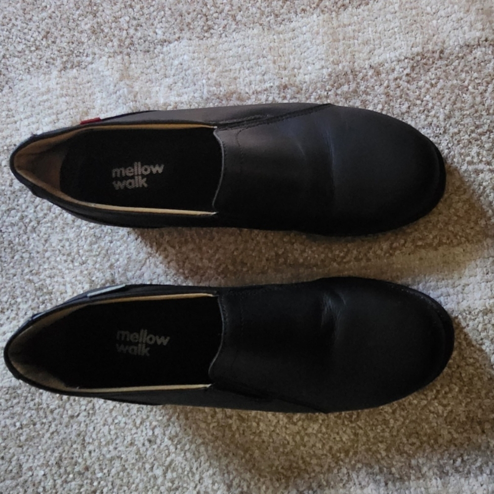 Classic Black Women's Loafers - Picture 9 of 11